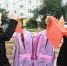 Будущим первоклассникам Серпухова вручают подарочные наборы к учебному году - Regions.Ru