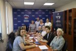 Мастер-класс по нейрографике провели в Серпухове для семей участников СВО