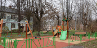 На улице Химиков кронируют деревья и уберут мусор - Regions.Ru
