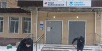 Серпуховская молодежь вышла на уборку после аномального снегопада - Regions.Ru